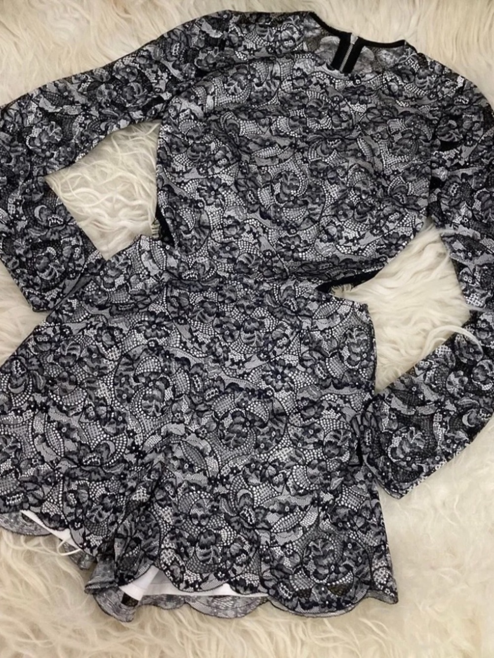 Alexis Deema Open Back Romper 1400 - Picture 11 of 13